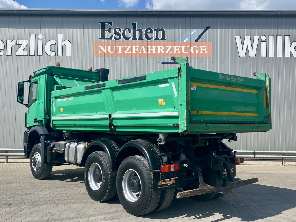 Mercedes-Benz 3345 / 6x6 - Tippbil lastbil: bild 4 Mercedes-Benz 3345 / 6x6 - Tippbil lastbil: bild 4