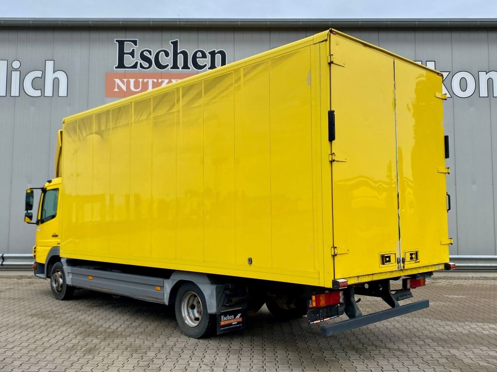 Mercedes-Benz 816 L - Lastbil med skåp: bild 3 Mercedes-Benz 816 L - Lastbil med skåp: bild 3