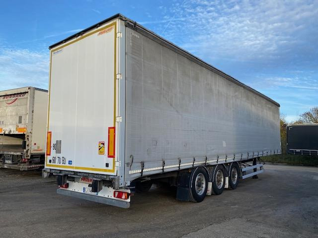 Fruehauf - Kapelltrailer: bild 2 Fruehauf - Kapelltrailer: bild 2