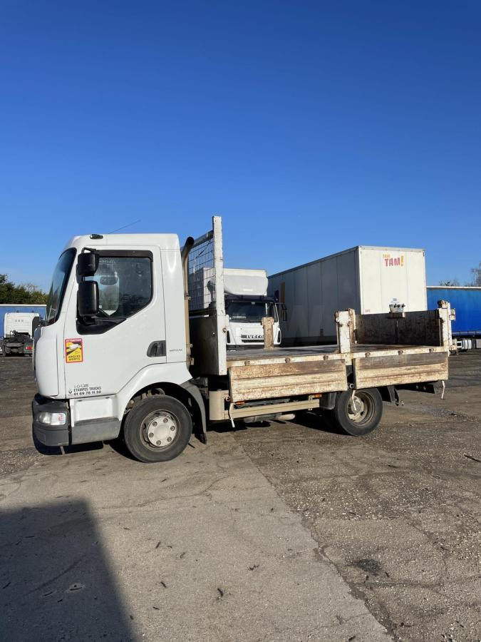 Renault Midlum 160 - Tippbil lastbil: bild 2 Renault Midlum 160 - Tippbil lastbil: bild 2