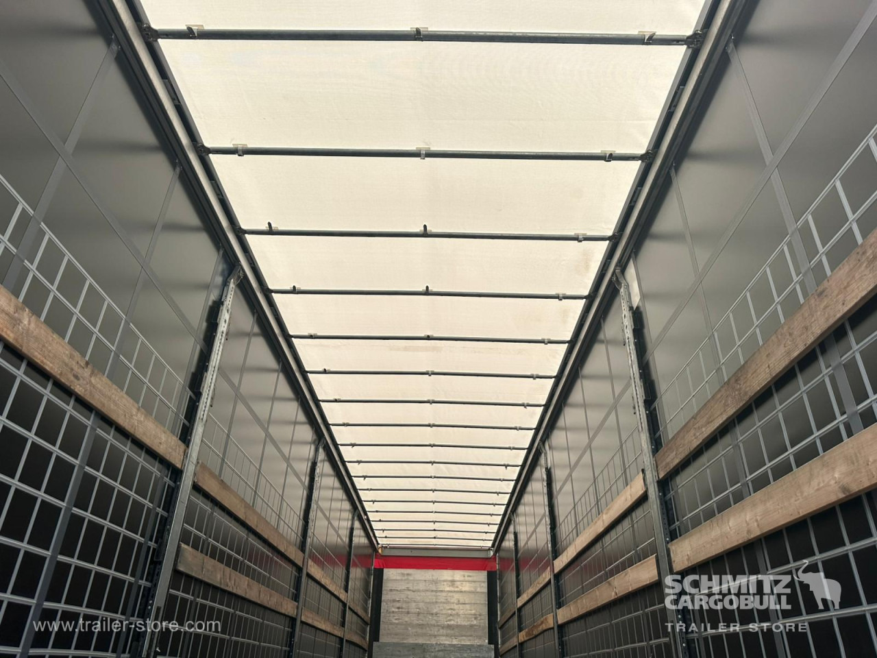 SCHMITZ Curtainsider Standard - Kapelltrailer: bild 5 SCHMITZ Curtainsider Standard - Kapelltrailer: bild 5