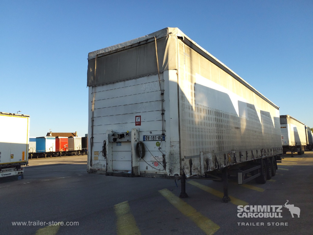 SCHMITZ Curtainsider Standard - Kapelltrailer: bild 5 SCHMITZ Curtainsider Standard - Kapelltrailer: bild 5