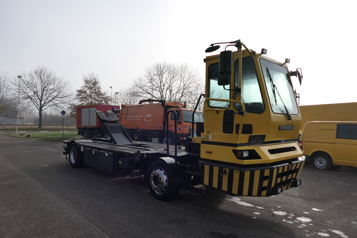 BC 182 Kamag Wiesel WBH 25 Umsetzfahrzeug - Containerbil/ Växelflak lastbil: bild 4 BC 182 Kamag Wiesel WBH 25 Umsetzfahrzeug - Containerbil/ Växelflak lastbil: bild 4