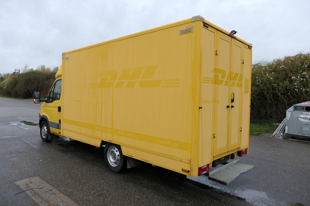 IVECO Daily 35 S11 C30C AUTOMATIK KAMERA Regale LUFT-E - Volymskåp: bild 4 IVECO Daily 35 S11 C30C AUTOMATIK KAMERA Regale LUFT-E - Volymskåp: bild 4