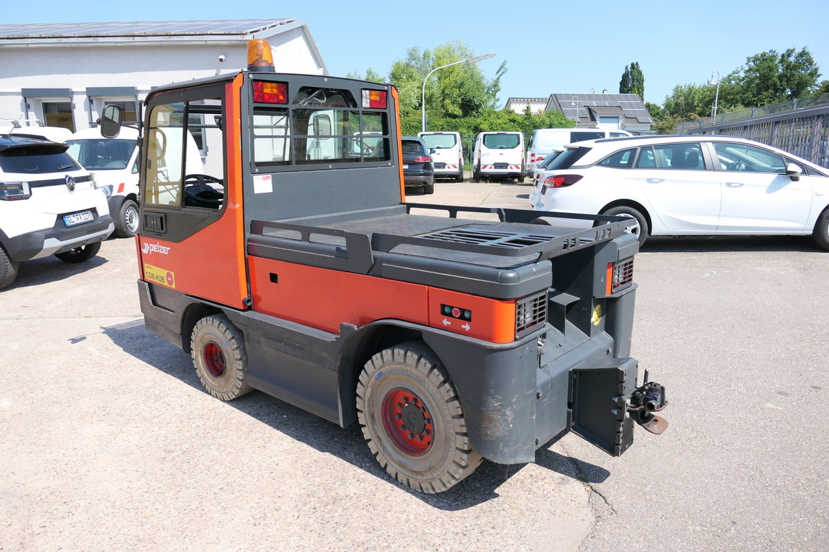 LINDE P250 Schlepper AHK Batterie 24/2021 Schiebetüren - Dragtruck: bild 4 LINDE P250 Schlepper AHK Batterie 24/2021 Schiebetüren - Dragtruck: bild 4