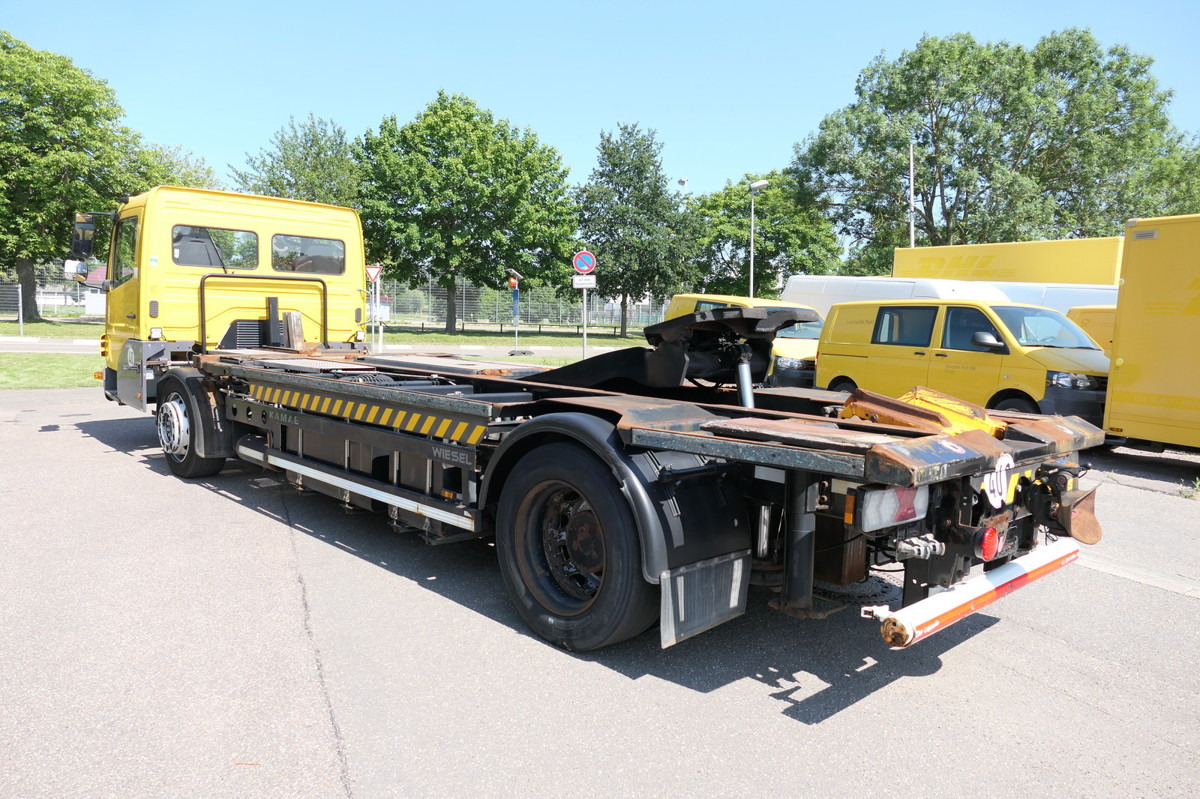 MERCEDES-BENZ KAMAG WBH 25 Wiesel Sattelkupplung Umsetzfahrz. - Containerbil/ Växelflak lastbil: bild 5 MERCEDES-BENZ KAMAG WBH 25 Wiesel Sattelkupplung Umsetzfahrz. - Containerbil/ Växelflak lastbil: bild 5