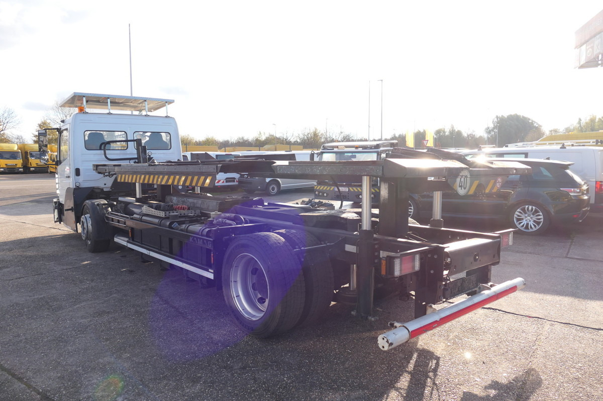 MERCEDES-BENZ Kamag Wiesel WBH 25 E4-D - Containerbil/ Växelflak lastbil: bild 3 MERCEDES-BENZ Kamag Wiesel WBH 25 E4-D - Containerbil/ Växelflak lastbil: bild 3