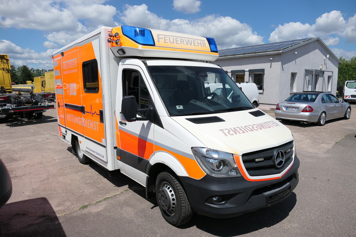 MERCEDES-BENZ Sprinter 519 CDI Klima Krankenwagen Fahrtec Aufb - Ambulans: bild 1 MERCEDES-BENZ Sprinter 519 CDI Klima Krankenwagen Fahrtec Aufb - Ambulans: bild 1