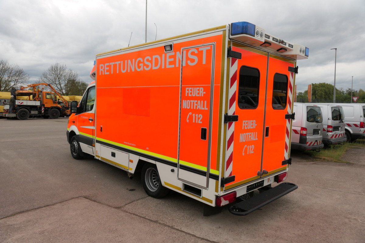 MERCEDES-BENZ Sprinter 519 CDI Klima Krankenwagen - Ambulans: bild 5 MERCEDES-BENZ Sprinter 519 CDI Klima Krankenwagen - Ambulans: bild 5