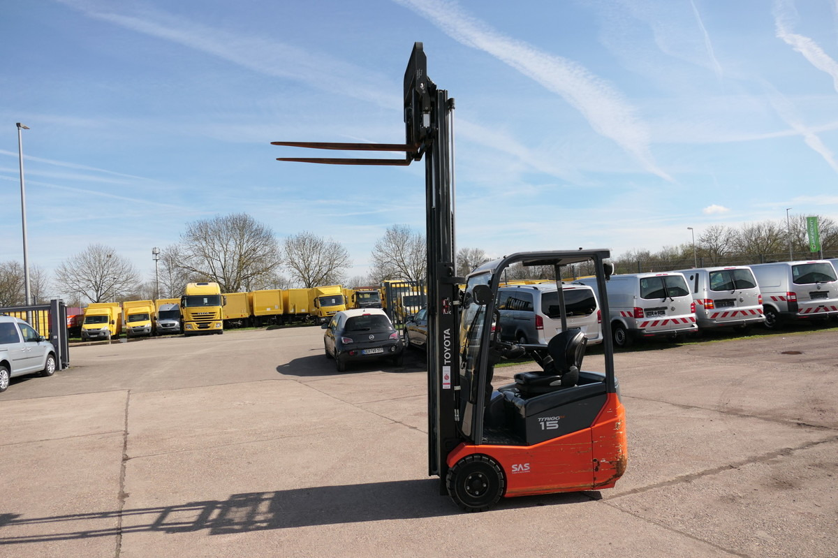 TOYOTA 7FBEST 15 Elektro 3-Rad - Eltruck: bild 1 TOYOTA 7FBEST 15 Elektro 3-Rad - Eltruck: bild 1