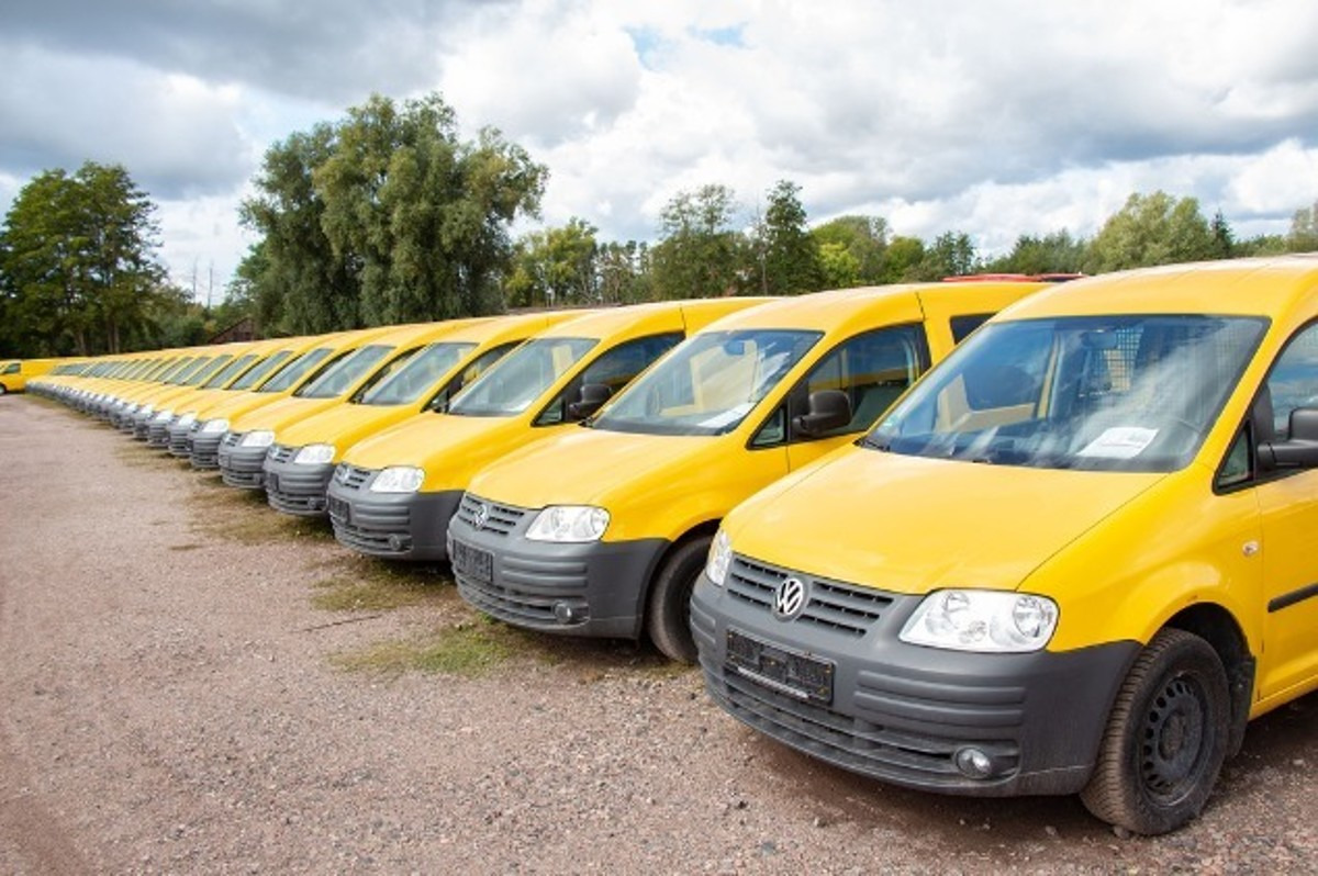 VW Caddy 2.0 SDI PARKTRONIK 2xSCHIEBETÜR - Små skåpbil: bild 1 VW Caddy 2.0 SDI PARKTRONIK 2xSCHIEBETÜR - Små skåpbil: bild 1