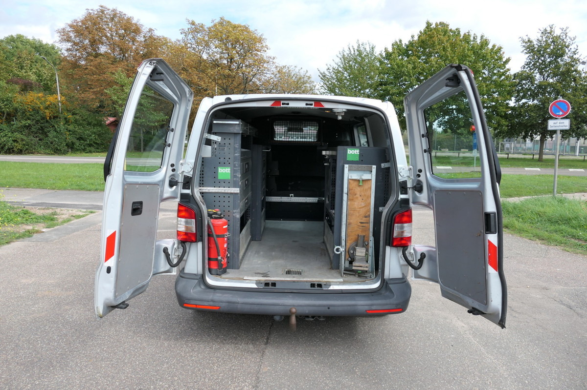 VW T5 Transporter 2.0 TDI 4Motion Flügeltür Klima A - Små skåpbil: bild 1 VW T5 Transporter 2.0 TDI 4Motion Flügeltür Klima A - Små skåpbil: bild 1