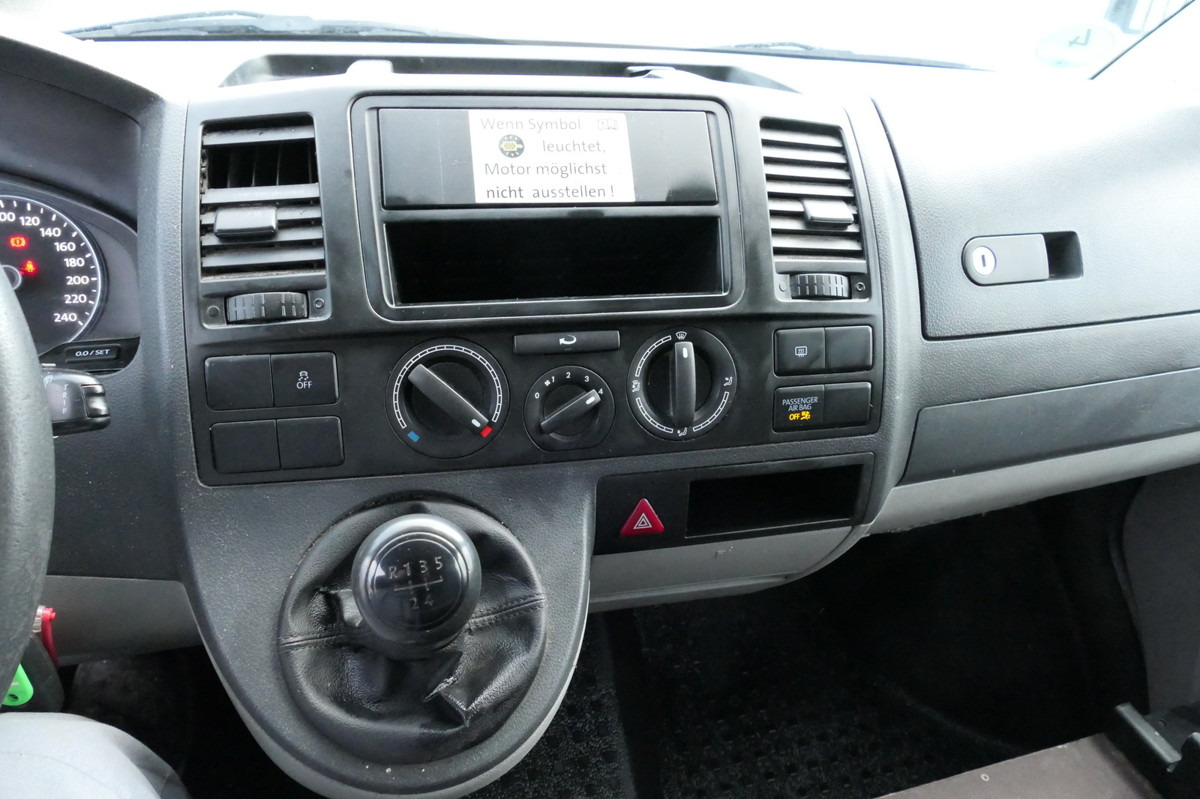 Små skåpbil VW T5 Transporter 2.0 TDI EURO-5 2xSCHIEBETÜR PARKT: bild 11 Små skåpbil VW T5 Transporter 2.0 TDI EURO-5 2xSCHIEBETÜR PARKT: bild 11