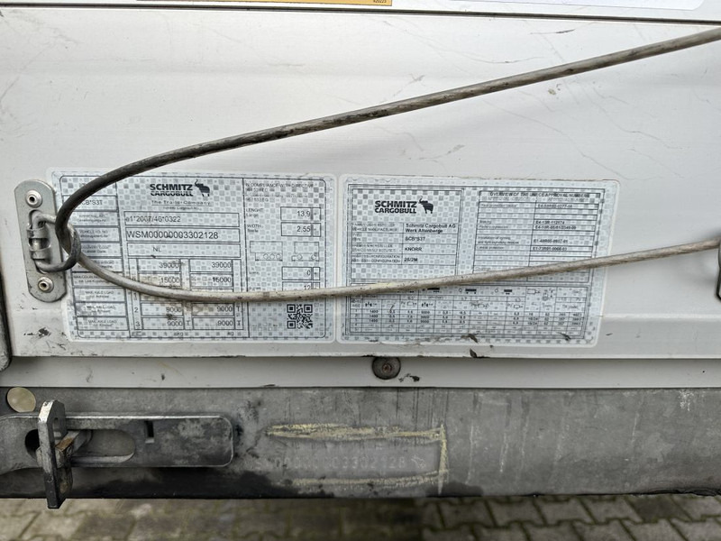 Schmitz Cargobull SCB*S3T - Curtainsider / Pritsche Plane / Sliding roof - Kapelltrailer: bild 4 Schmitz Cargobull SCB*S3T - Curtainsider / Pritsche Plane / Sliding roof - Kapelltrailer: bild 4