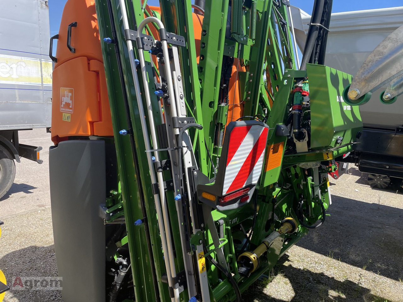 Amazone UF 1302 - Traktorburen spruta: bild 5 Amazone UF 1302 - Traktorburen spruta: bild 5