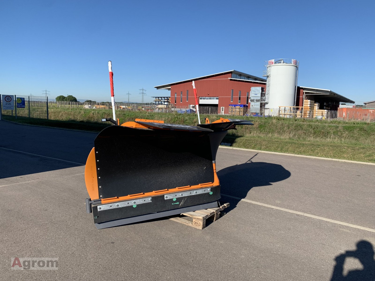 Gmeiner Unix LN32u - Snöplog för Utility/ Specialfordon: bild 5 Gmeiner Unix LN32u - Snöplog för Utility/ Specialfordon: bild 5