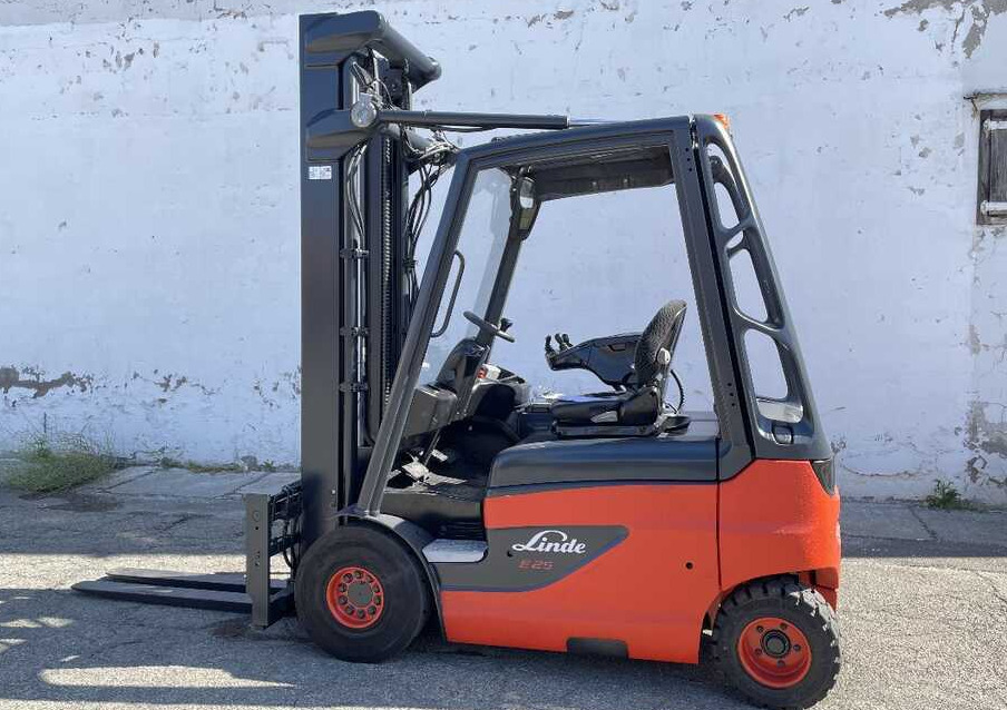 Linde E 25 -387 (Batteria NUOVA) - Eltruck: bild 2 Linde E 25 -387 (Batteria NUOVA) - Eltruck: bild 2