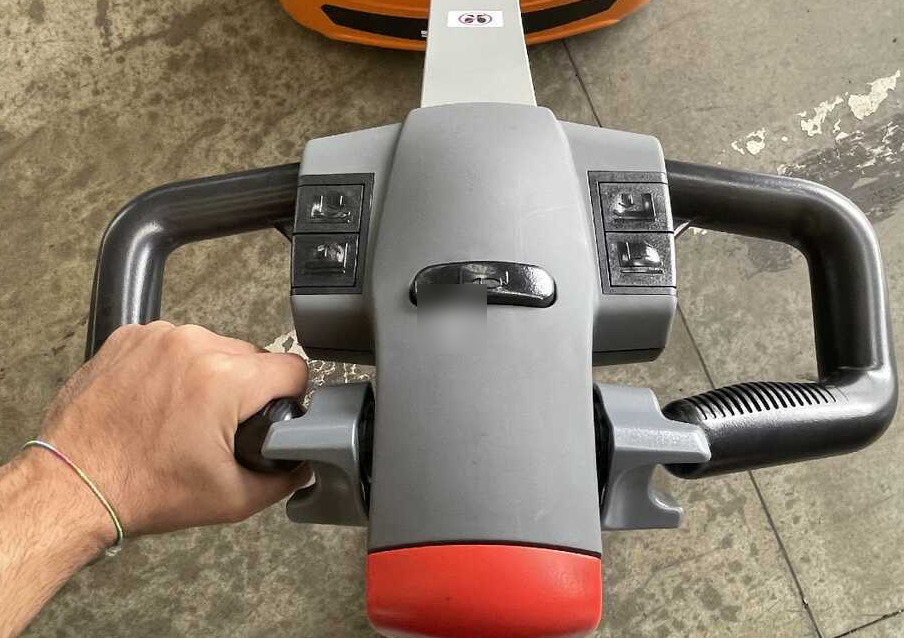 Still ECH 15 (30 Ah) PUx1 - Låglyftar: bild 4 Still ECH 15 (30 Ah) PUx1 - Låglyftar: bild 4