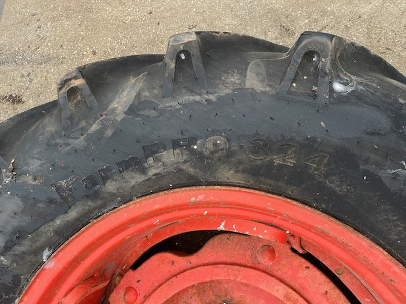 Alliance en Goodyear 18.4 30 - Fälg: bild 5 Alliance en Goodyear 18.4 30 - Fälg: bild 5