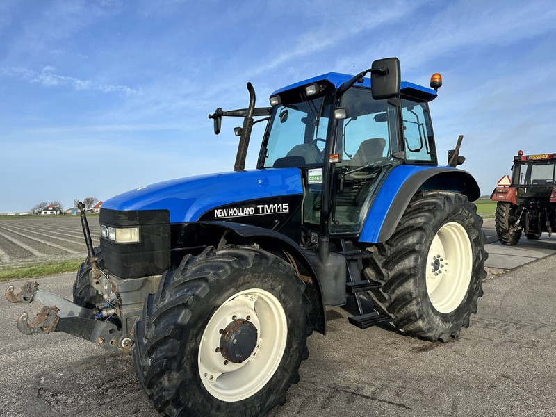 New Holland TM 115 - Traktor: bild 1 New Holland TM 115 - Traktor: bild 1