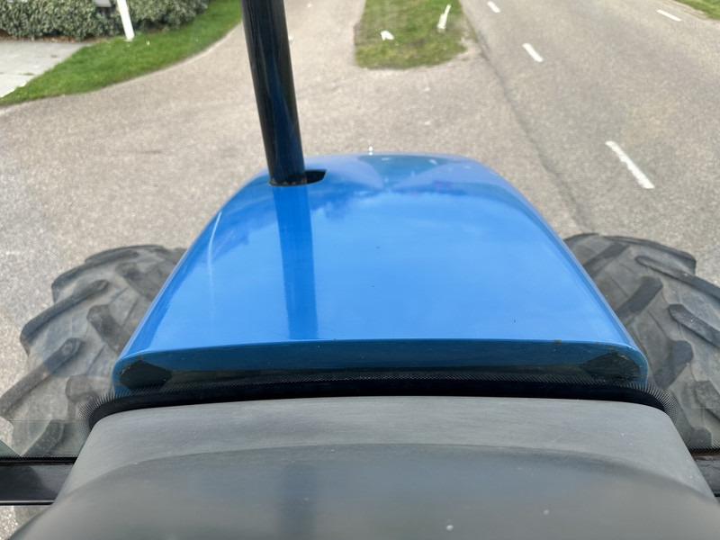New Holland TS90 - Traktor: bild 5 New Holland TS90 - Traktor: bild 5