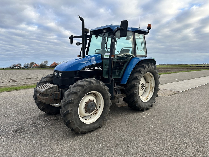 New Holland TS90 - Traktor: bild 1 New Holland TS90 - Traktor: bild 1
