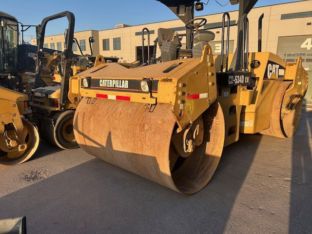 Caterpillar CB-543D XW - Vält: bild 3 Caterpillar CB-543D XW - Vält: bild 3