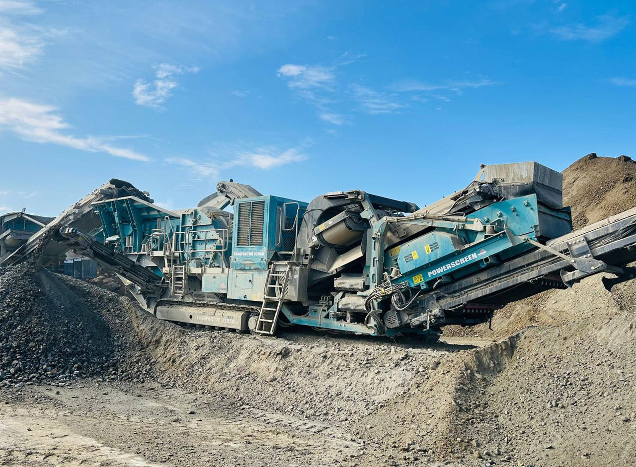 Powerscreen Trakpactor 320SR - Slagkross: bild 1 Powerscreen Trakpactor 320SR - Slagkross: bild 1