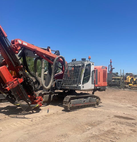 Sandvik DX800 - Borrmaskin: bild 1 Sandvik DX800 - Borrmaskin: bild 1