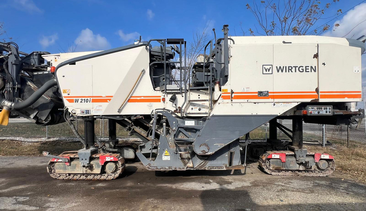 Wirtgen W 210 i - Asfaltfräs: bild 4 Wirtgen W 210 i - Asfaltfräs: bild 4