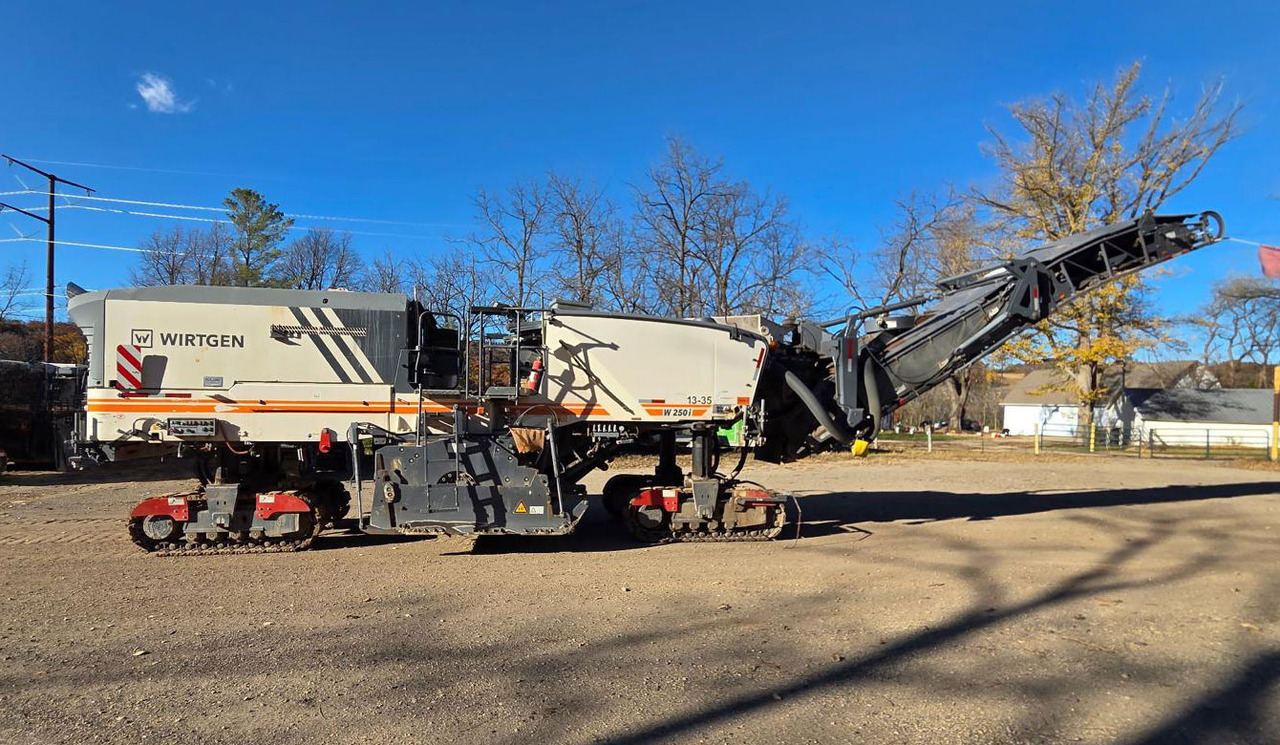 Wirtgen W 250 I - Asfaltfräs: bild 1 Wirtgen W 250 I - Asfaltfräs: bild 1