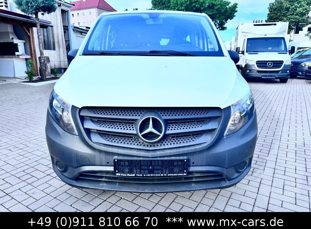 Mercedes-Benz Vito 110 CDi Tourer extralang 9 Sitze Bus Klima - Persontransport: bild 2 Mercedes-Benz Vito 110 CDi Tourer extralang 9 Sitze Bus Klima - Persontransport: bild 2