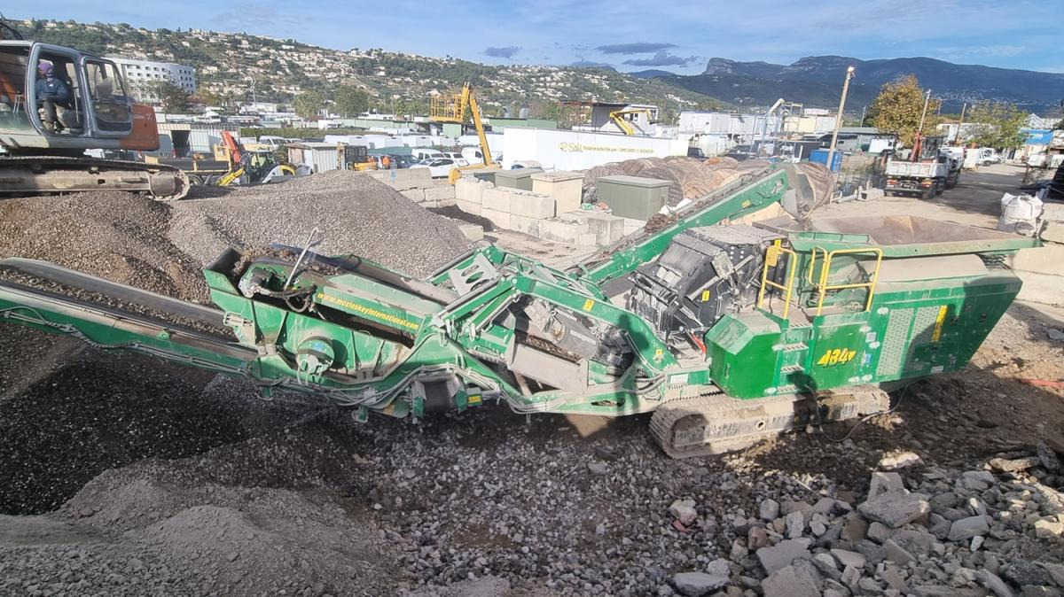 McCloskey I34R - Slagkross: bild 2 McCloskey I34R - Slagkross: bild 2