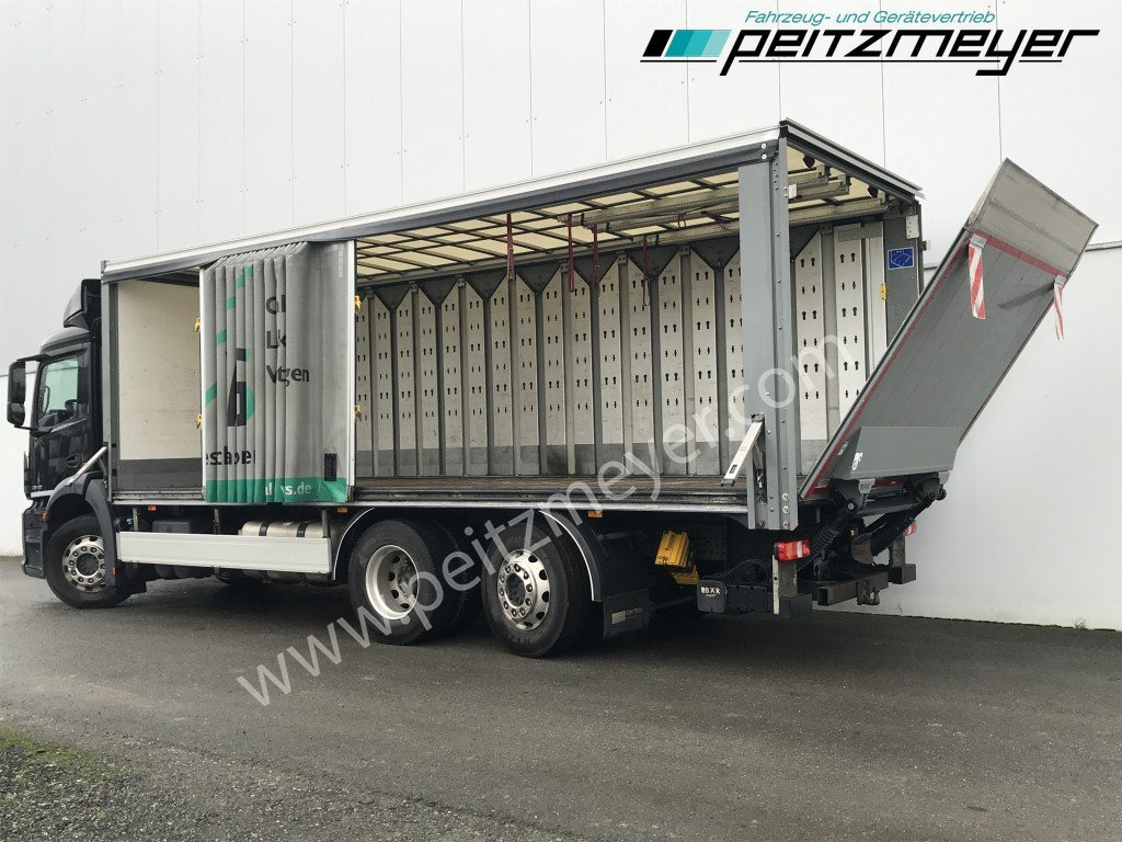 MERCEDES-BENZ Antos 2543 LL Getränke Schiebeplane Retarder, 2 x AHK, LBW 2 t., Lenkachse - Dryckestransport lastbil: bild 4 MERCEDES-BENZ Antos 2543 LL Getränke Schiebeplane Retarder, 2 x AHK, LBW 2 t., Lenkachse - Dryckestransport lastbil: bild 4