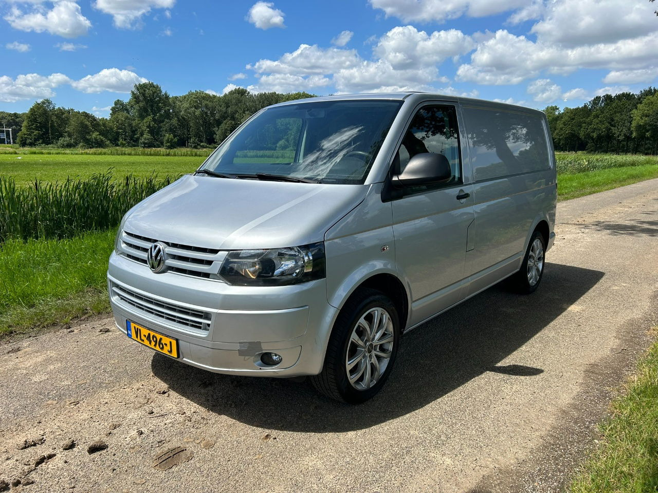 Volkswagen Transporter 2.0 TDI Bleumotion Technology L1 H1 114 PK apk 14-12-2026 Airco - Små skåpbil: bild 2 Volkswagen Transporter 2.0 TDI Bleumotion Technology L1 H1 114 PK apk 14-12-2026 Airco - Små skåpbil: bild 2