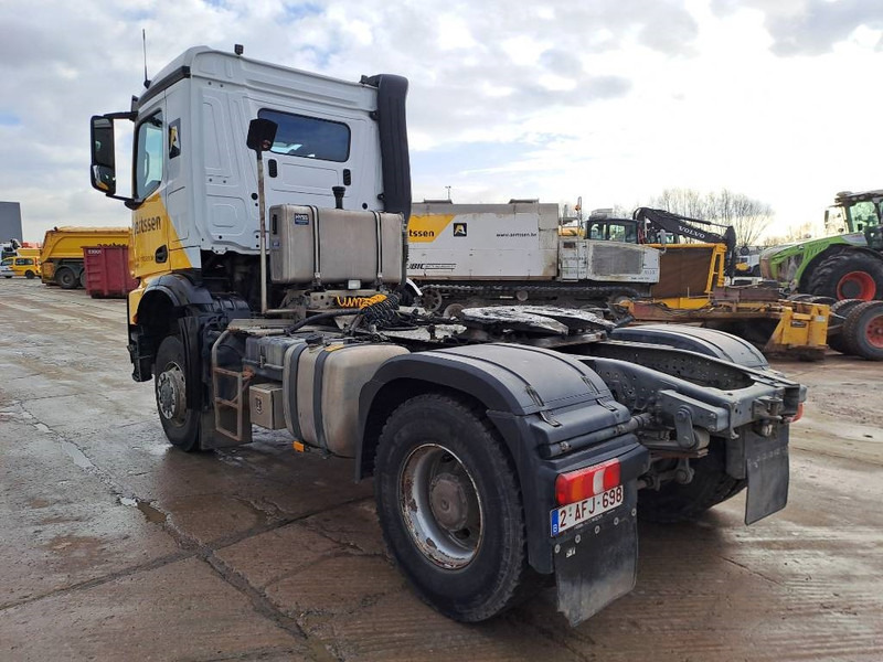 Mercedes-Benz Arocs 2045 - Dragbil: bild 2 Mercedes-Benz Arocs 2045 - Dragbil: bild 2