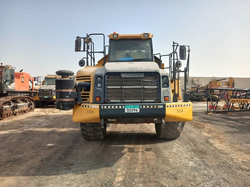 Komatsu HM400-3R (4 pcs available in Abu Dhabi) - Ramstyrd dumper: bild 5 Komatsu HM400-3R (4 pcs available in Abu Dhabi) - Ramstyrd dumper: bild 5
