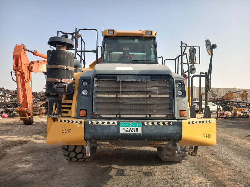 Komatsu HM400-3R (4 pcs available in Abu Dhabi) - Ramstyrd dumper: bild 5 Komatsu HM400-3R (4 pcs available in Abu Dhabi) - Ramstyrd dumper: bild 5