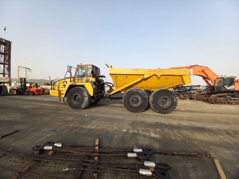 Komatsu HM400-3R (4 pcs available in Abu Dhabi) - Ramstyrd dumper: bild 5 Komatsu HM400-3R (4 pcs available in Abu Dhabi) - Ramstyrd dumper: bild 5
