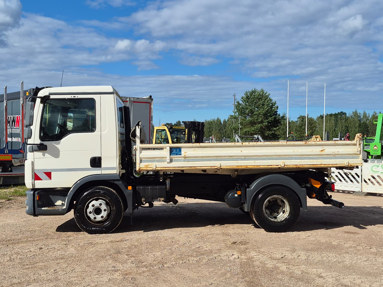 MAN TGL8.220, 83'600km! - Tippbil lastbil: bild 2 MAN TGL8.220, 83'600km! - Tippbil lastbil: bild 2