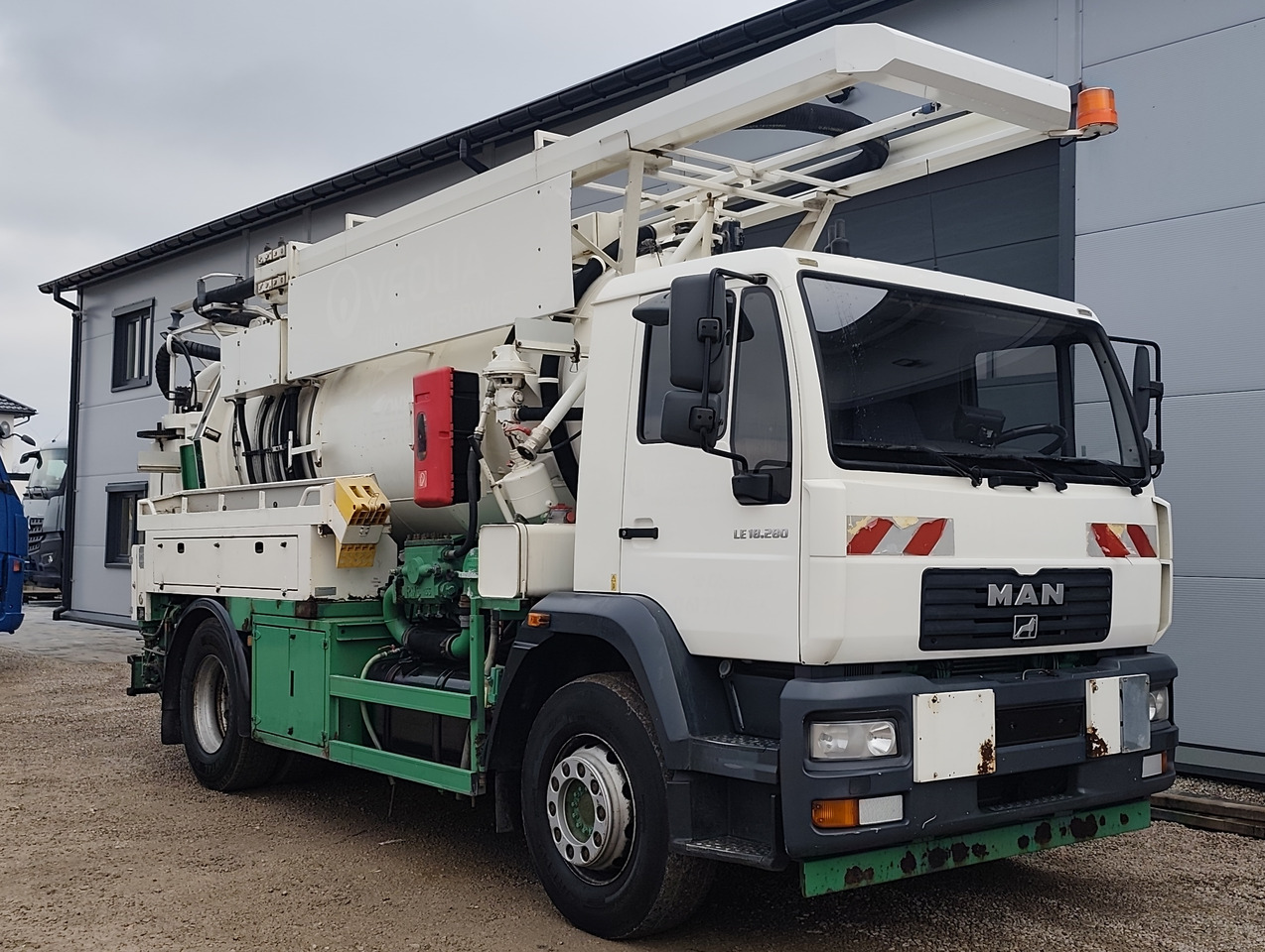 MAN MULLER - Sugbil: bild 4 MAN MULLER - Sugbil: bild 4