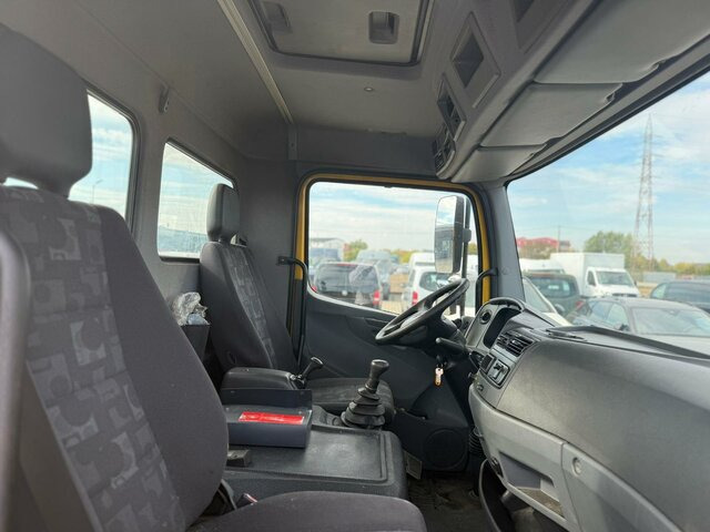 MERCEDES-BENZ Atego 1022 L Pritsche / Klima / Tachograph... - Bärgningsbil: bild 3 MERCEDES-BENZ Atego 1022 L Pritsche / Klima / Tachograph... - Bärgningsbil: bild 3