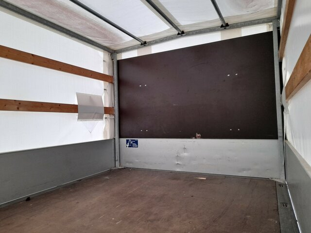 MERCEDES-BENZ Sprinter 316 DOKA 4X4+6 LOCURI+BENA TRANSPORT... - Minibuss, Persontransport: bild 2 MERCEDES-BENZ Sprinter 316 DOKA 4X4+6 LOCURI+BENA TRANSPORT... - Minibuss, Persontransport: bild 2