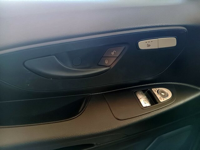 MERCEDES-BENZ Vito Kasten eVito 112 KA/FWD PARK+CLIMA... - Små skåpbil, El transportbil: bild 4 MERCEDES-BENZ Vito Kasten eVito 112 KA/FWD PARK+CLIMA... - Små skåpbil, El transportbil: bild 4