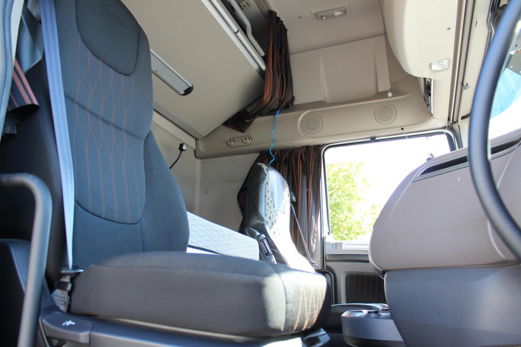 Daf 530 SSC Retarder Kühlbox 2 Tanks Standklima - Dragbil: bild 3 Daf 530 SSC Retarder Kühlbox 2 Tanks Standklima - Dragbil: bild 3