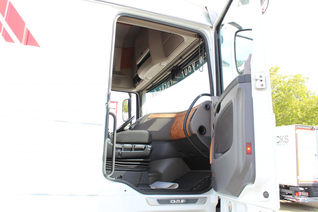 Daf 530 SSC Retarder Kühlbox 2 Tanks Standklima - Dragbil: bild 3 Daf 530 SSC Retarder Kühlbox 2 Tanks Standklima - Dragbil: bild 3