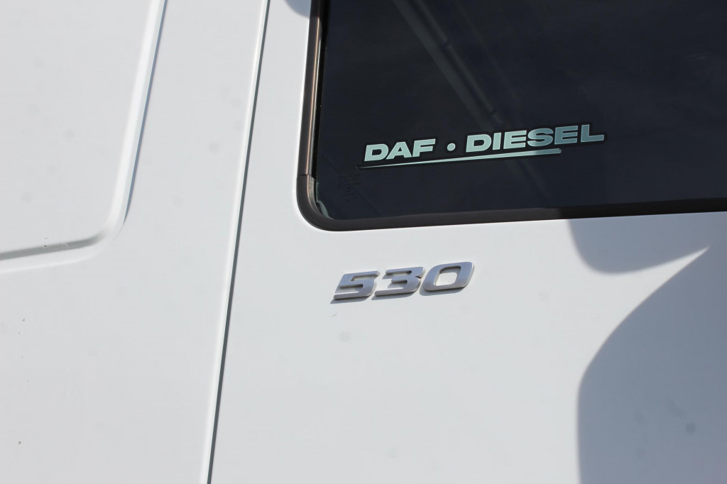 Daf 530 SSC Retarder Kühlbox 2 Tanks Standklima - Dragbil: bild 2 Daf 530 SSC Retarder Kühlbox 2 Tanks Standklima - Dragbil: bild 2