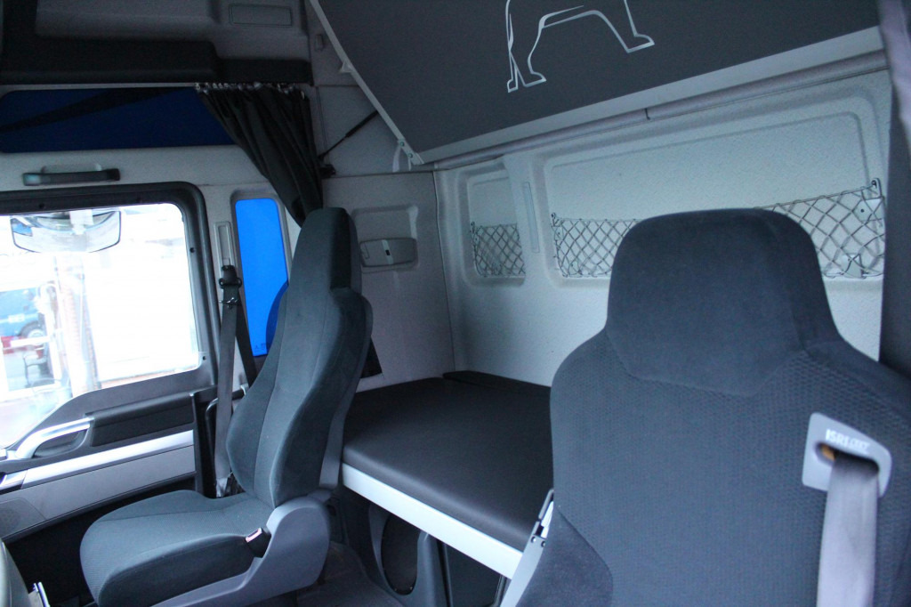 MAN TGX 480 XXL Retarder Standklima Xenon VIN:HM - Dragbil: bild 4 MAN TGX 480 XXL Retarder Standklima Xenon VIN:HM - Dragbil: bild 4