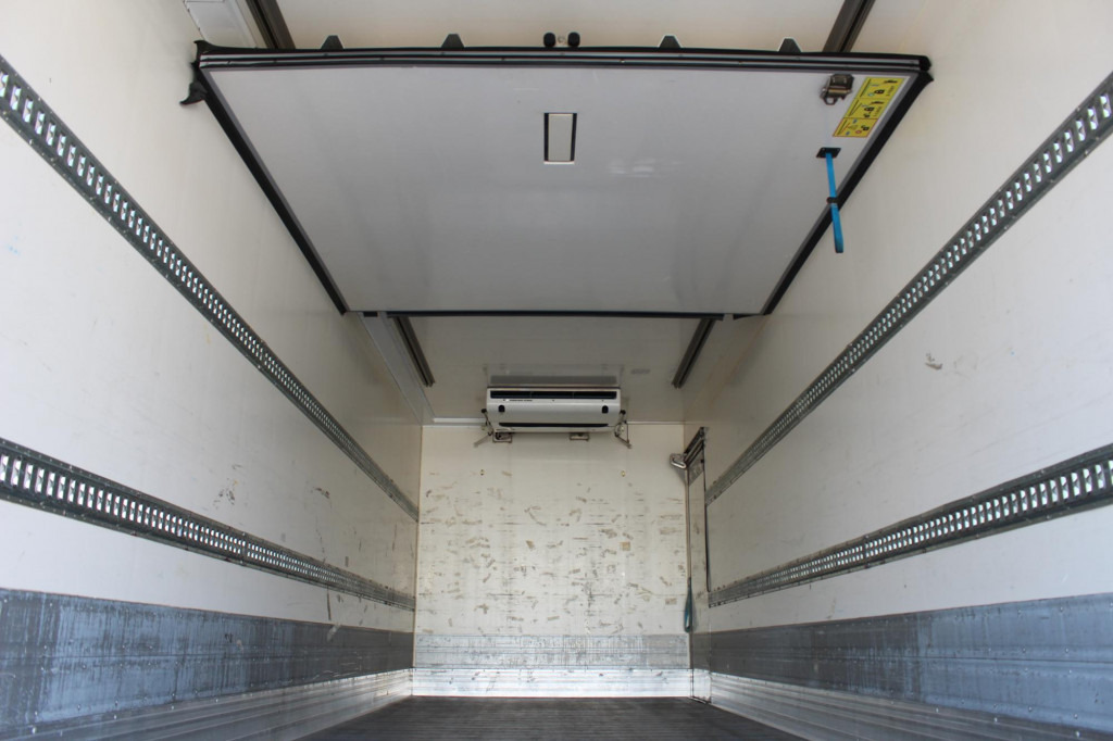 Mercedes-Benz Antos 1827 E6 TK T-1000R Multi Bi-Temp LBW - Kylbil lastbil: bild 2 Mercedes-Benz Antos 1827 E6 TK T-1000R Multi Bi-Temp LBW - Kylbil lastbil: bild 2