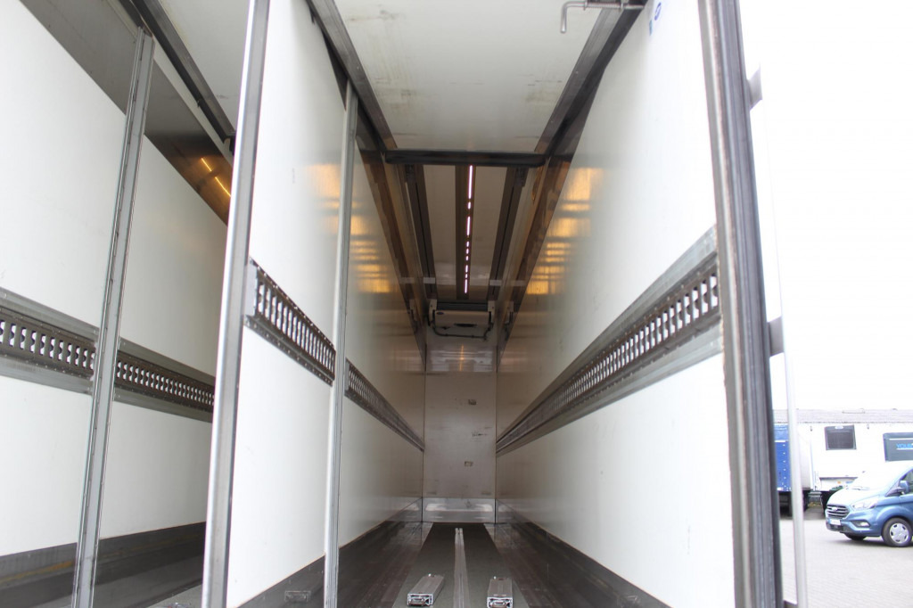 Mercedes-Benz Antos 1836 E6 CS 1250 Multi Tri-Temp LBW ANHK - Kylbil lastbil: bild 4 Mercedes-Benz Antos 1836 E6 CS 1250 Multi Tri-Temp LBW ANHK - Kylbil lastbil: bild 4